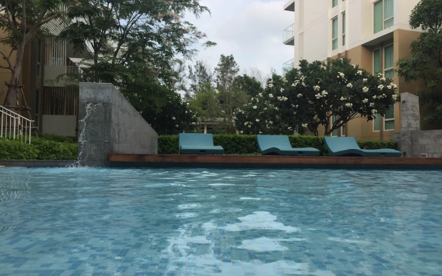 Luxury Beachfront Condo Hua Hin