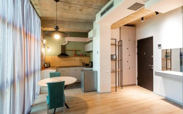 Bright & Stylish Studio In The Heart Of Tbilisi