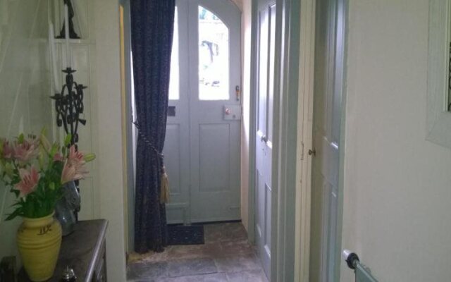 Longbridge Cottage