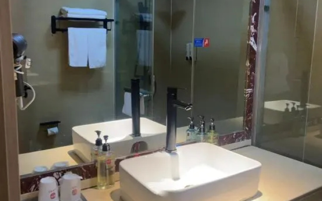 Yilai Xuzhou Suining Qingnian Road Hotel – Bathroom – Xuzhou