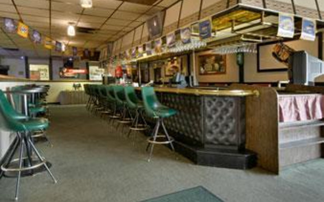 Days Inn Hotel & Conference Center - Meadville