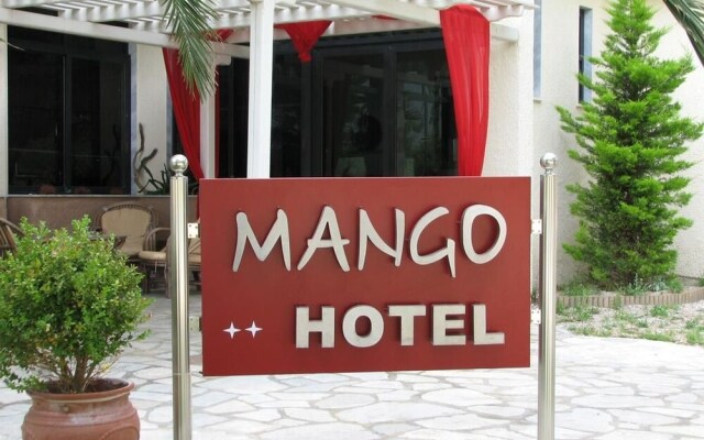 Mango Hotel