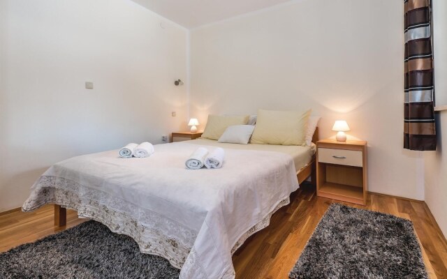 Awesome Home in Sibenik-brodarica With Wifi and 1 Bedrooms