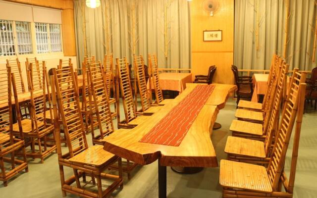 Bamboo Paradise Resort & The Bamboo Inn