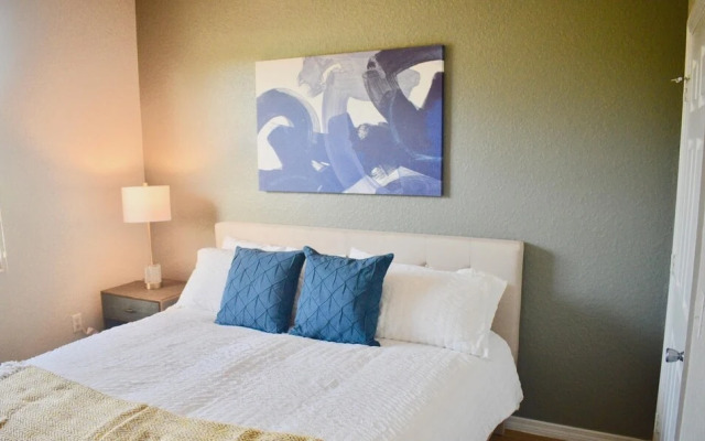 Landing Modern Apartment With Amazing Amenities Id5223