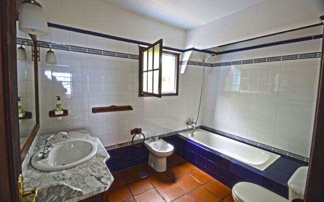 Casa Rural Herenio by Isla Bonita