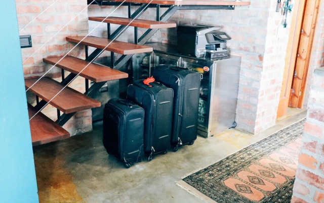 Stay at Friends Economic Rooms