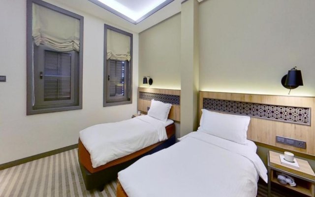 Aqueen Heritage Hotel Little India (SG Clean - Staycation Approved)