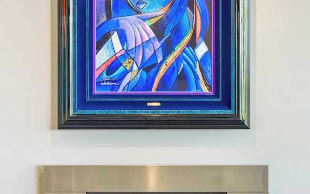 Fireplace Suite - Ocean Views & Beach