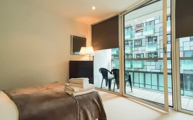 Impeccable 2-bed Apartment in London