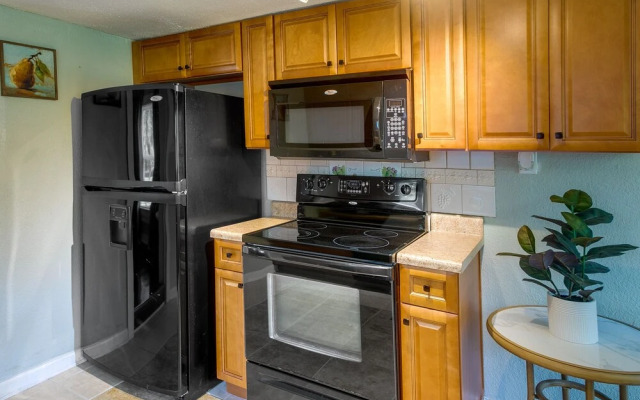 Waycross Vacation Rental w/ Private Backyard!