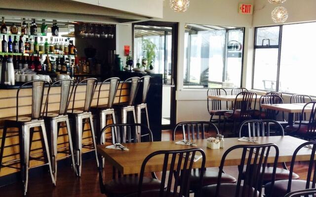 Sechelt Inn