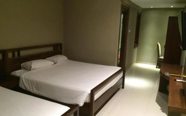Zen Rooms Ambarukmo Plaza Syariah