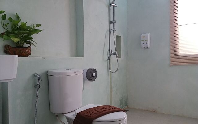 IP Plus Resort Chanthaburia - Halal Hotel