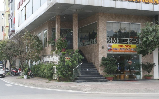 White Lotus — 3-star hotel in Lao Cai