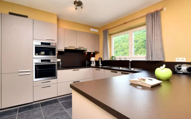 Holiday Home in Hastiere Near Forest