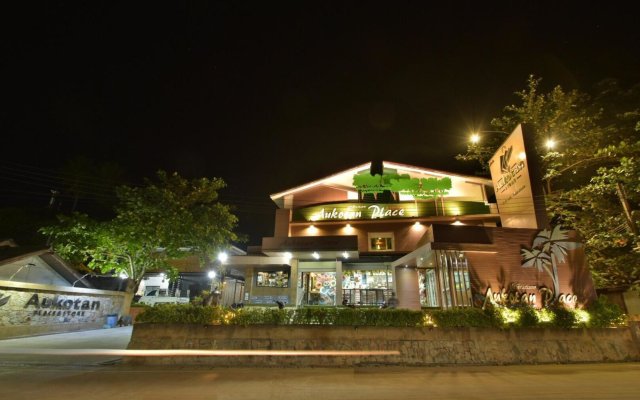Aukotan Place Hotel