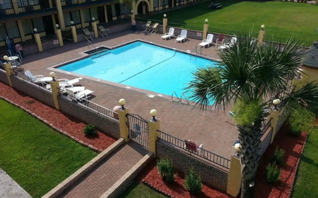 OYO Hotel Wade/Fayetteville I-95 South