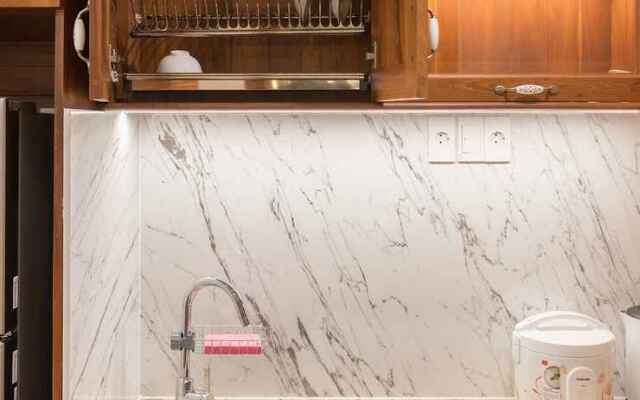 Woody House Boutique