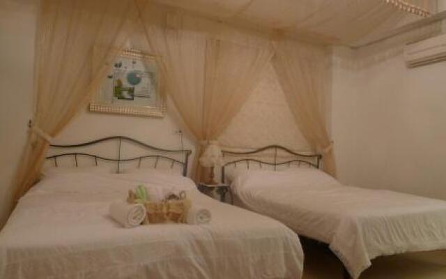 World Art Homestay