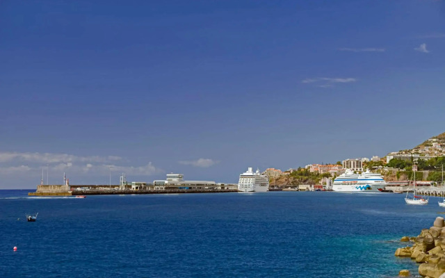 Casa Caetano by An Island Apart