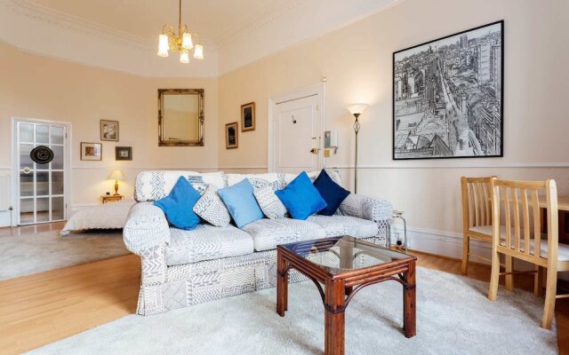Veeve - Victorian Studio