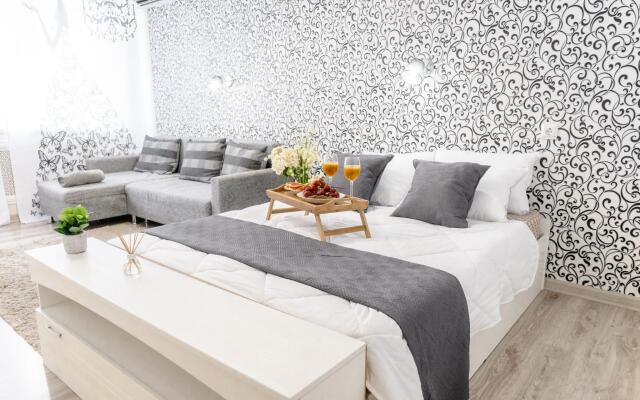 LetoApart (ЛетоАпарт) на улице  Революции 1905 года 35