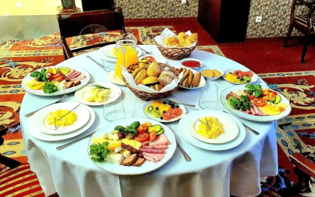 Bella Vista Hotel