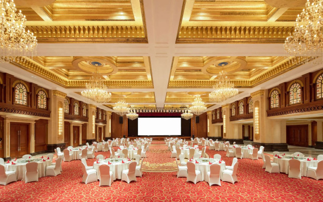 Ramada Plaza by Wyndham Anshun