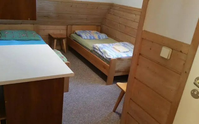 Camping Harenda Pokoje Goscinne I Domki