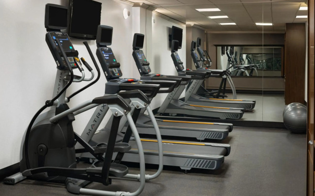 Four Points by Sheraton Edmonton South