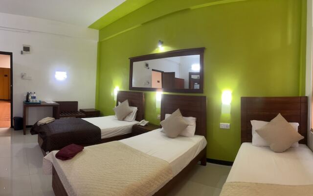 Subhas Hotel