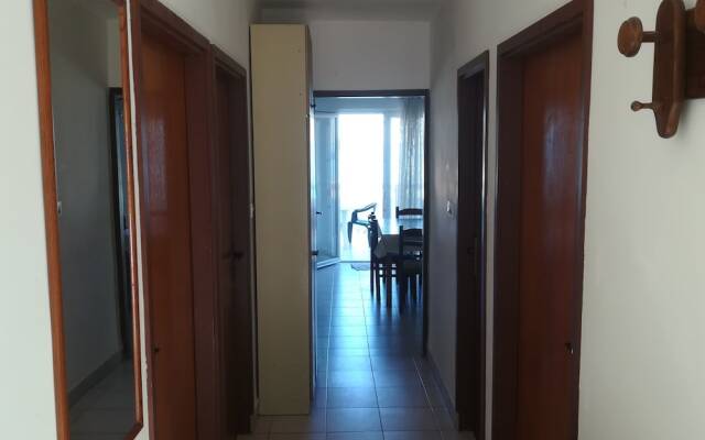 Apartment Near the sea