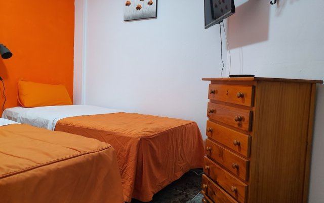 Low Cost Room Plaza de Hierro II