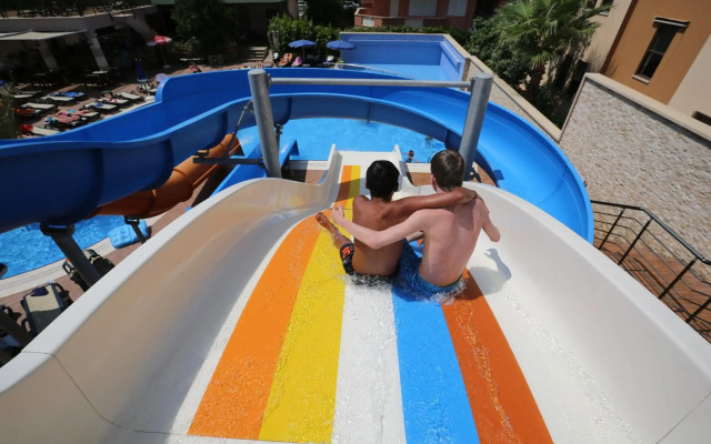 Almera Park Apart Hotel