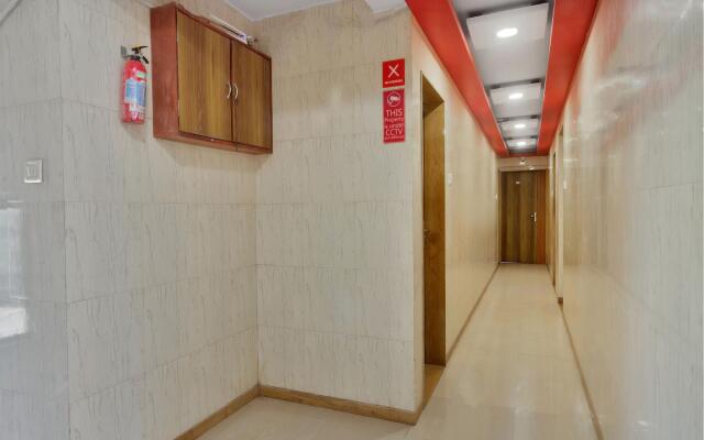 OYO 11423 Hotel Royal Darbar
