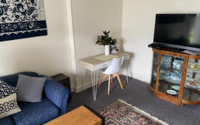 Private, comfortable studio.