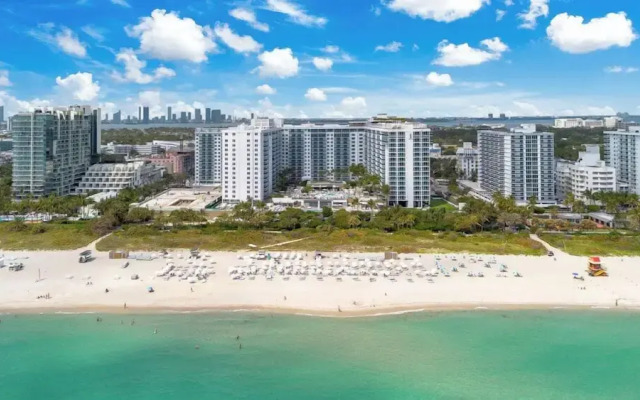 Stunning Oceanfront 1BR 1 Hotel