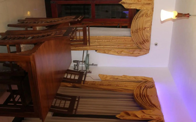 Oak Wood Inn Kandy