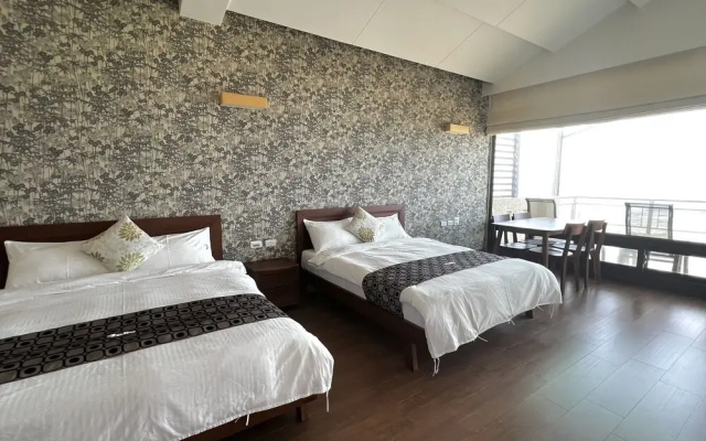 TORO Ocean Front B&B
