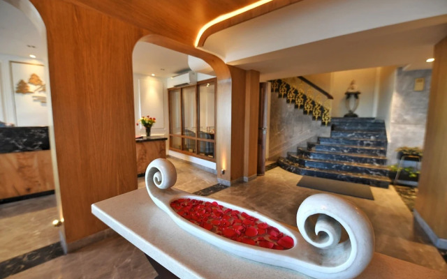 Him Leela Regency