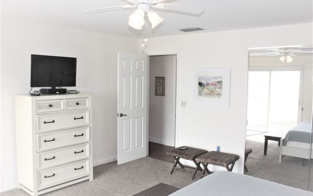 Jamaica Royale 504 - 2 Br Condo