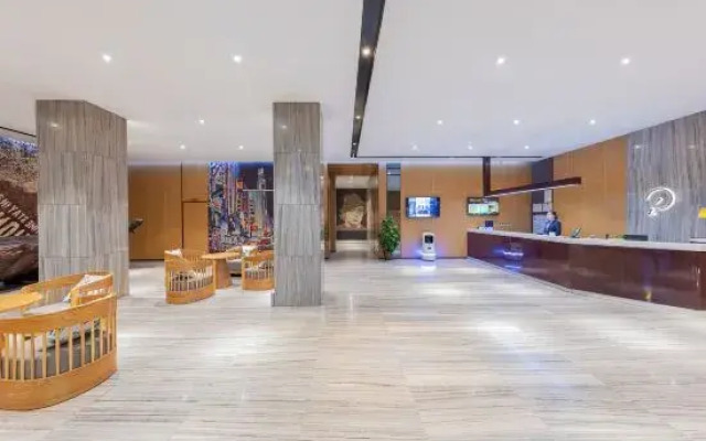 in Hotel (Xiangyang Erqi Store)