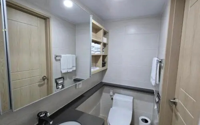 Chungchoho Best Hotel