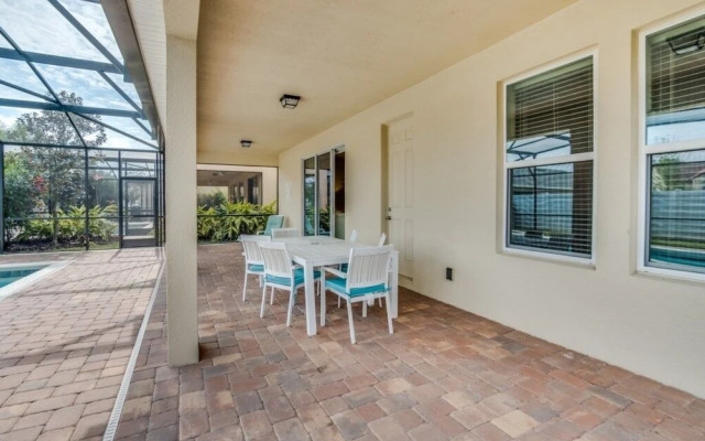 1210yc 6 Bedroom Villa by Redawning