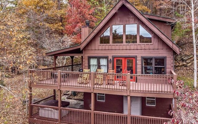 Pigeon Forge 'scenic Solitude' w/ Private Hot Tub!