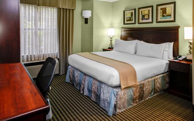 Holiday Inn Express & Suites Atlanta Buckhead, an IHG Hotel