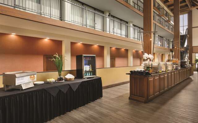 Radisson Hotel Lenexa Overland Park