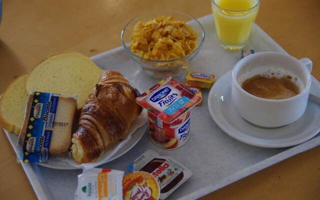 Brit Hotel Essentiel Millau