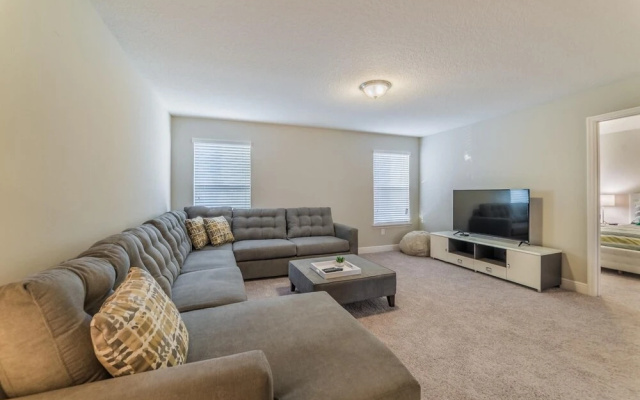 Oakbourne Avenue 5369